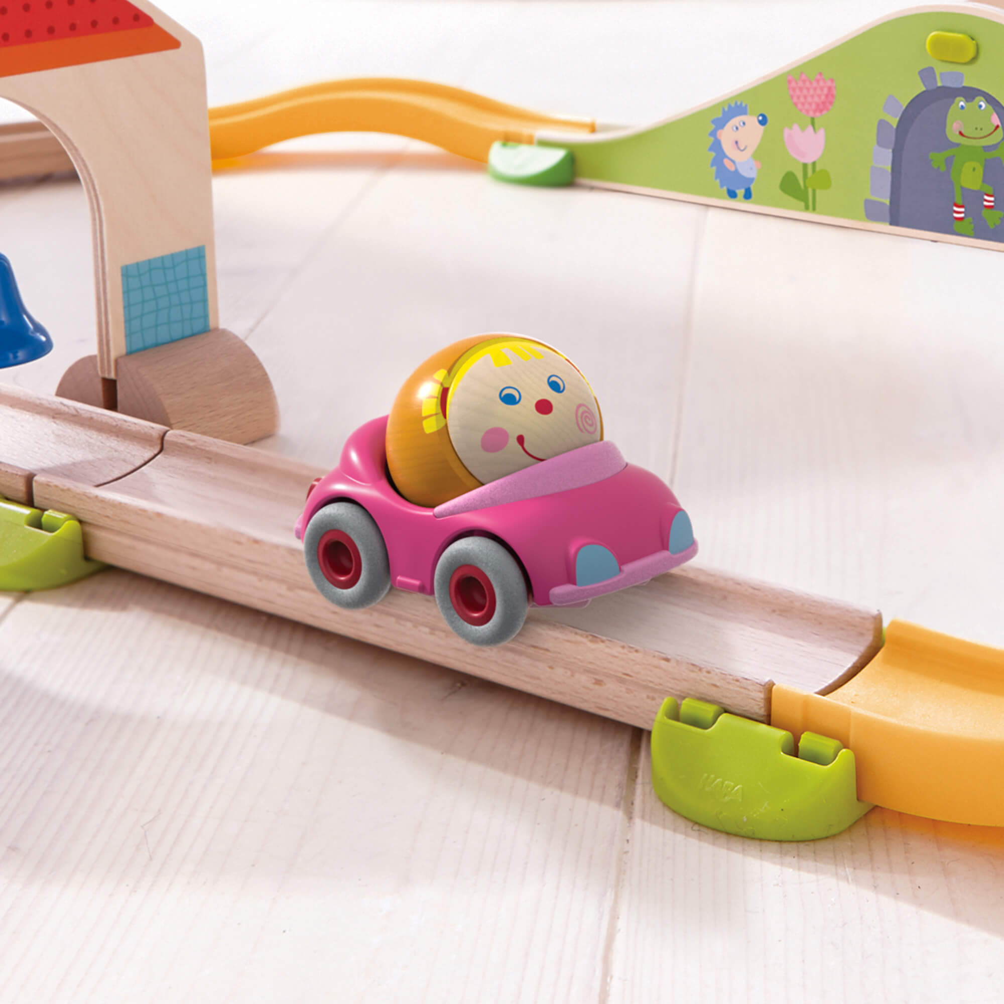 Kullerbu Greta's Convertible Car with Wooden Ball